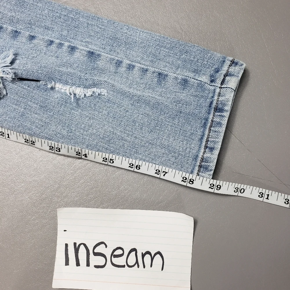 Fashion nova light wash highly ripped skinny jeans juniors size 1